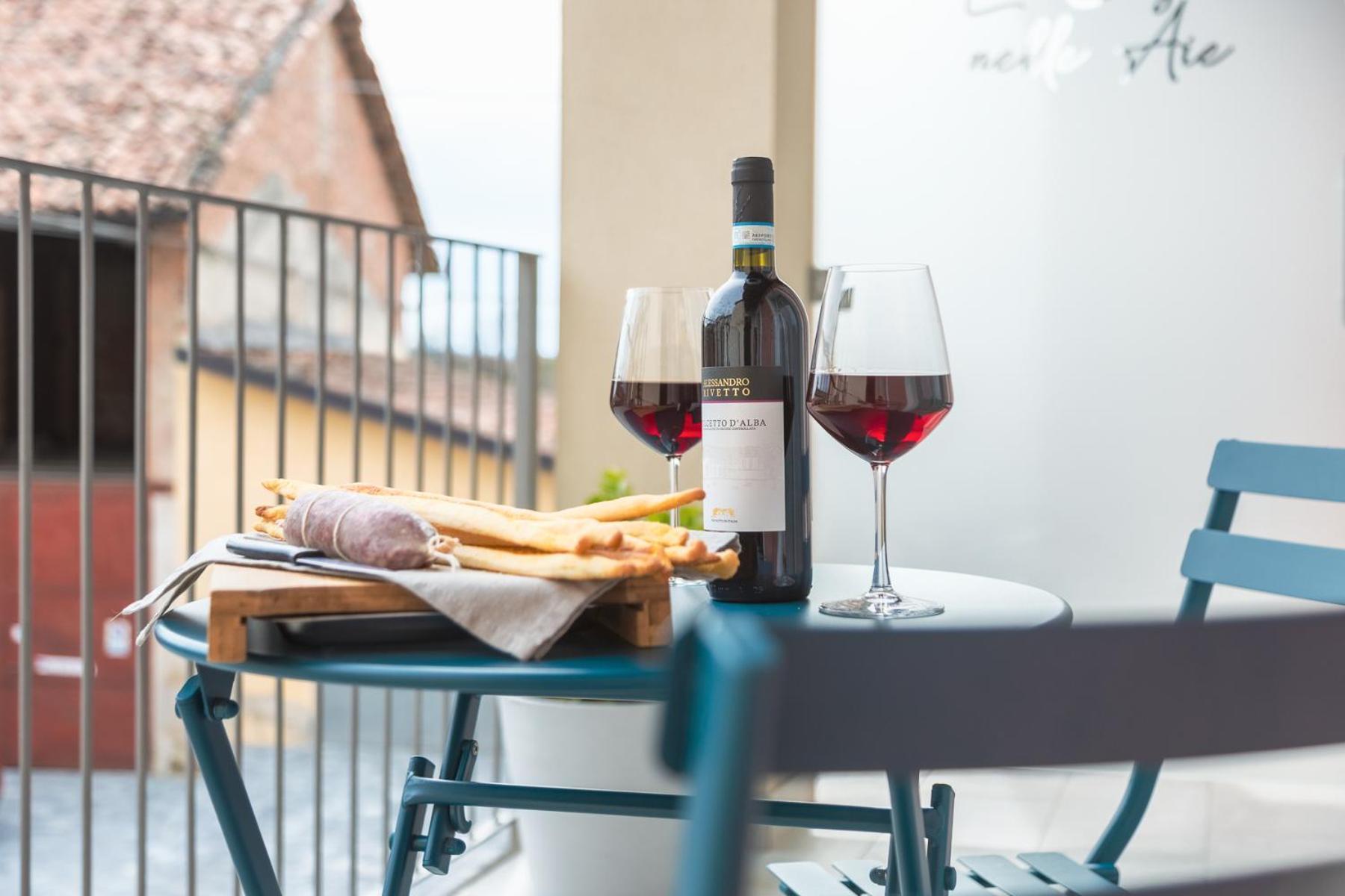 La Casa Nelle Aie - Appartamento Dolcetto - Free Wifi & Ac La Morra Ngoại thất bức ảnh