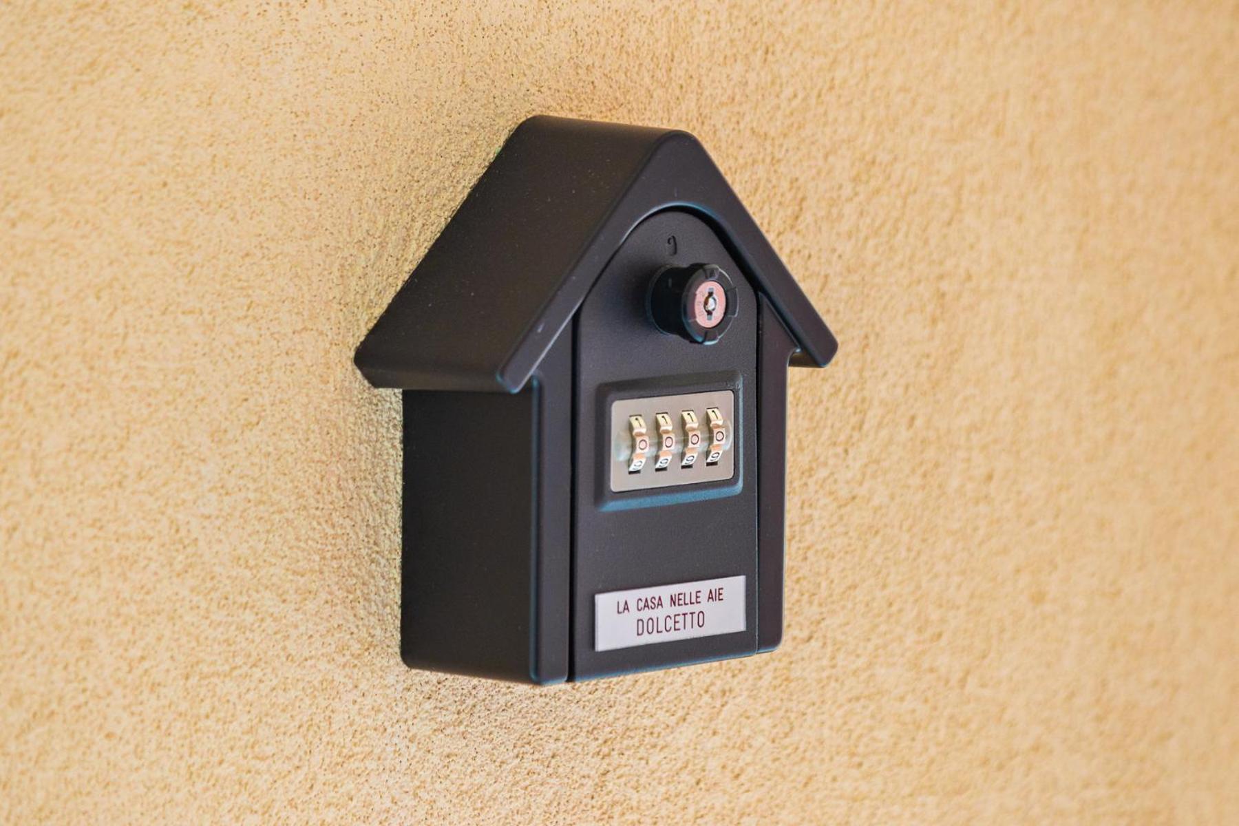 La Casa Nelle Aie - Appartamento Dolcetto - Free Wifi & Ac La Morra Ngoại thất bức ảnh